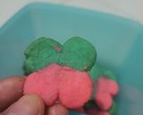 Foto langkah ke 6 dari resep Kue Kering Kupu-Kupu.