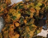 मेंथी के पकौड़े (methi ke pakode recipe in Hindi) रेसिपी चरण 4 फोटो