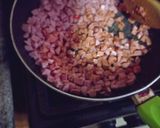 A picture of step 3 of Sausage pie.