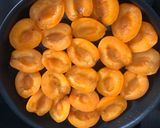 Une image de l'étape 2 de Tarte tatin aux abricots.