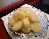 Foto del paso 1 de la receta: ¿Eres amante del queso? Descubre la Tartiflette
