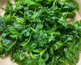 Pispili me spinaq | Albán spenótos pite recept fázis 2 fotója