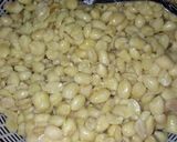 Foto langkah ke 2 dari resep Kacang goreng rasa bawang putih.
