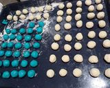 Foto del paso 2 de la receta: Galletitas ¡Vamos, vamos Argentina ! 🇦🇷