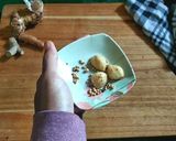 Foto langkah ke 2 dari resep Serundeng Teri Tempe Pedas.