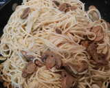 Foto del paso 3 de la receta: Espaguetis con champiñones y salsa de pimientos