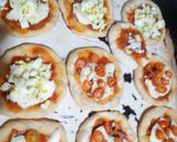 Foto del paso 3 de la receta: Pizzetitas de Cherrys y de Huevo