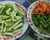 Foto langkah ke 1 dari resep Acar Bumbu Kuning.