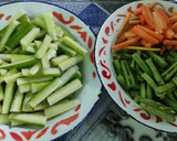 Foto langkah ke 1 dari resep Acar Bumbu Kuning.
