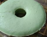 Foto langkah ke 4 dari resep Bolu Pandan Kukus.