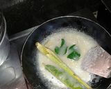 Foto langkah ke 4 dari resep Bola Roti isi Ayam.