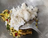 Foto langkah ke 4 dari resep Nasi Goreng Tempe.