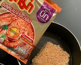 รูปขั้นตอนการทำที่ 8 ของ มาม่าต้มยำหมูสับ🍜