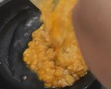 Foto langkah ke 3 dari resep Tahu Telur Dadar.