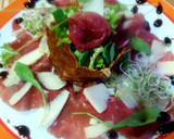 Foto del paso 5 de la receta: Carpaccio de Ternera con Ensalada y galleta de quesos