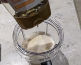 A picture of step 4 of Banana, peanut butter and cinnamon dairy-free Smoothie.