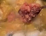 รูปขั้นตอนการทำที่ 5 ของ บะหมี่ เกี๊ยว ต้มยำแห้ง หมูสับ ลูกชิ้นปลาภูเก็ต
