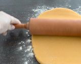 A picture of step 4 of Pastiera Napoletana.