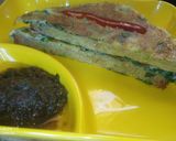 A picture of step 4 of Palak bread omelete.