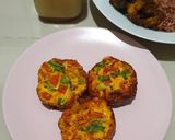 Foto langkah ke 3 dari resep Rainbow Omellete Muffin (Oven - Less Oil).