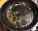 Une image de l'étape 8 de Fricassée de champignons de Paris à l'ail et persil.