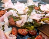 Foto del paso 3 de la receta: Huevos rotos con grelos