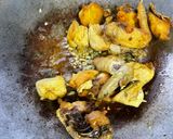 Gambar langkah 3 resipi Ayam Goreng Sos Plum.