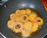 A picture of step 4 of Bitter guard fritters.