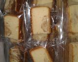 Foto langkah ke 8 dari resep Marmer cake.