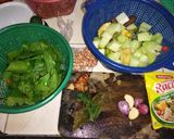 Foto langkah ke 1 dari resep Sayur Asem Cemplung-cemplung.