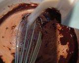Foto langkah ke 3 dari resep Creamy Signature Chocolate Starbucks.