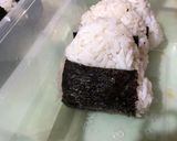 Foto langkah ke 3 dari resep Onigiri praktis.