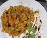 A picture of step 6 of Indian chole.