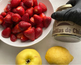 Foto del paso 1 de la receta: Mermelada de fresas con chía y canela, sin azúcar