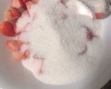 Hình bước làm 1 của món Siro dâu tây 🍓🍓