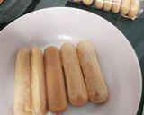 Foto del paso 2 de la receta: Natillas con galletitas, chocolate y plátano
