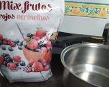 Foto del paso 1 de la receta: Compota de frutos rojos con chía y lino molido