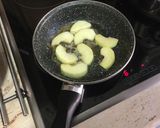 Foto del paso 2 de la receta: Cucharitas de queso cabra, manzana y cecina