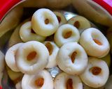 A picture of step 3 of Malai Peda.