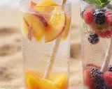صورة لخطوة 1 من وصفة مشروب الخوخ🍑 بالماء غازي و سيروب