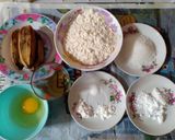 Foto langkah ke 1 dari resep Wadai Bolu Pisang Kukus.