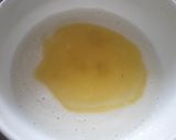 Foto del paso 1 de la receta: Torta🥧de🍯fruta sin huevos🍌🥛