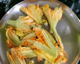 A picture of step 1 of Pumpkin flower cutlets.