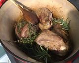 Une image de l'étape 7 de Souris d'agneau confites au miel, thym et romarin.