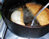 Foto del paso 4 de la receta: Empanadas fritas de queso, machas, ostiones, camarones