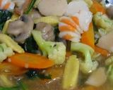 Foto langkah ke 2 dari resep Capcay Goreng Vegetarian.