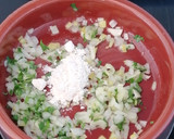 Foto del paso 4 de la receta: Bacalao en salsa con langostinos