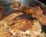 चटपटी रोटी चाट (Chatpati roti chaat recipe in hindi) रेसिपी चरण 2 फोटो