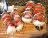 Foto del paso 4 de la receta: Brochettes de pollo y panceta