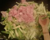 Foto del paso 2 de la receta: Fideos con vegetales y pollo al wok